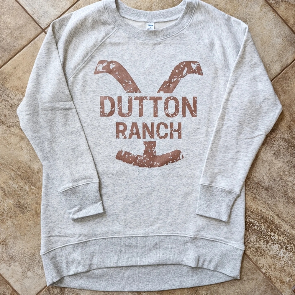 Women's medium Yellowstone tunic sweatshirt nwt